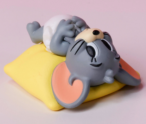 【送料無料】トムとジェリー タフィーいっぱいコレクション２ クッションでのけぞるタフィー 1種